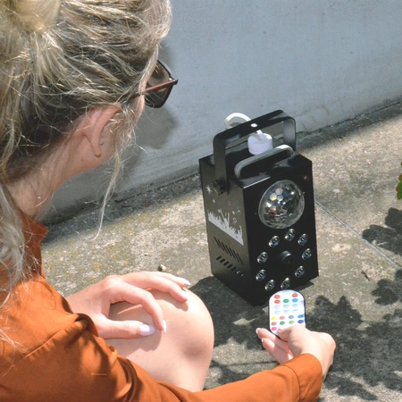 Zestaw: Wytwornica dymu z efektem LED i Jelly Ball SATURN+ płyn do dymu 1l