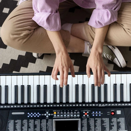 Zestaw: Keyboard 61 podświetlanych klawiszy+ statyw+ stołek+ naklejki na klawisze