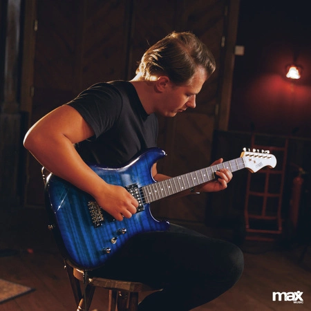 Zestaw: Gitara elektryczna GigKit niebieska+ wzmacniacz pokrowiec dodatki