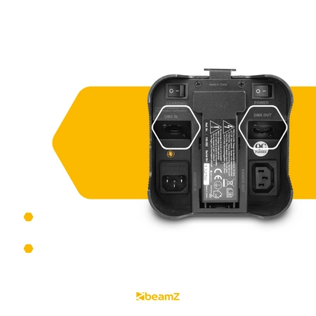 Zestaw BeamZ Uplight z 4 oświetlaczami BBP96 na baterie i dedykowanym case