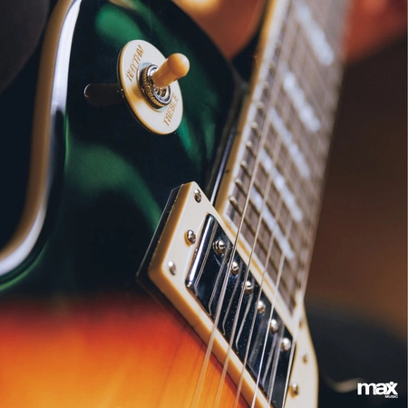 Zestaw: Gitara elektryczna GigKit w stylu LP sunburst+ wzmacniacz+ akcesoria