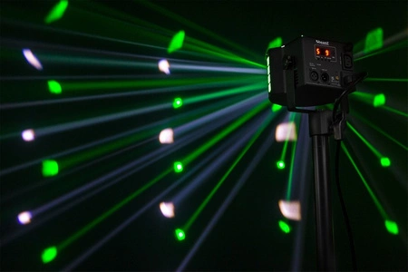 Efekt LED 2w1 z efektem Derby i stroboskopowym DerbyStrobe Beamz