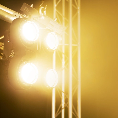 Reflektor sceniczny PRO Stage Blinder IP65 SB420IP Beamz WW/Bursztynowy