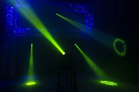 Zestaw: 2x Głowa ruchoma PANTHER 70 LED SPOT BeamZ+ case