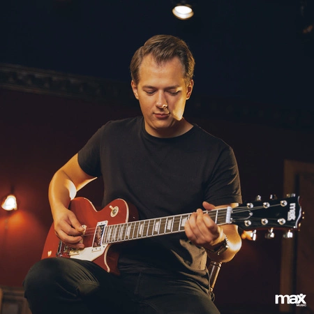 Zestaw: Gitara elektryczna GigKit w stylu LP ciemnoczerwona+ wzmacniacz+ akcesoria