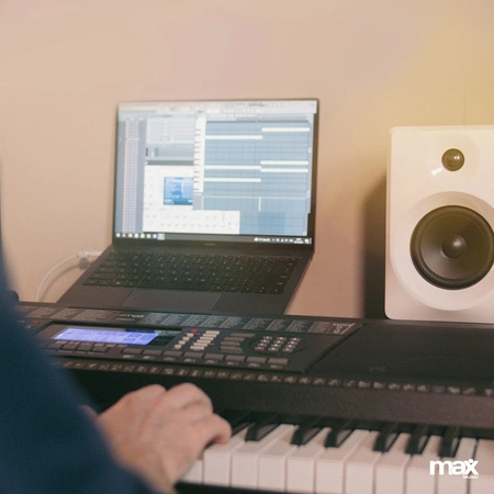 Keyboard Pro KB12 Max 61klawiszy Midi