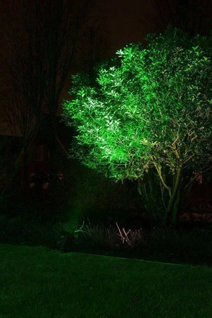 Zestaw BeamZ Uplight z 4 oświetlaczami BBP96 na baterie i dedykowanym case