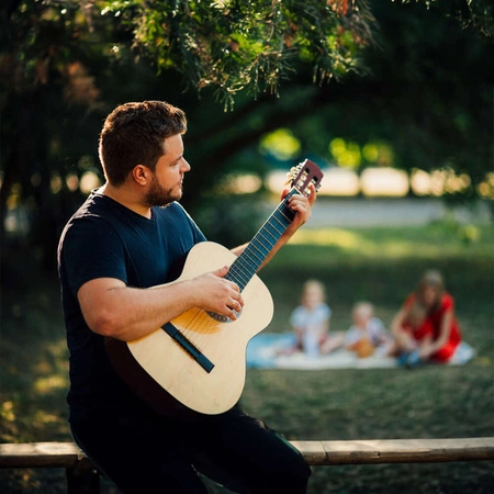 Zestaw: Gitara klasyczna 4/4 38" kolor naturalny GK38NAT Golden Guitar+ pokrowiec+ tuner+ struny+ kostki+ statyw podłogowy