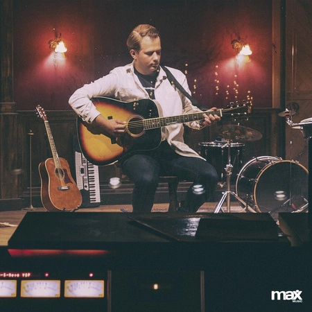 Zestaw: Gitara akustyczna Max Solojam Western sunbarst Max, + statyw, pulpit na nuty i akcesoria