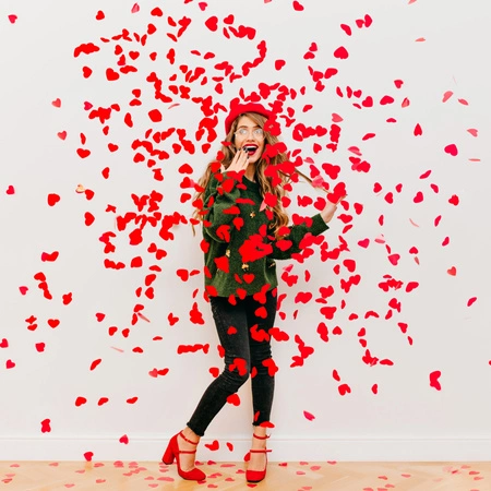 Tuba - wyrzutnia konfetti 60 cm - czerwone serca