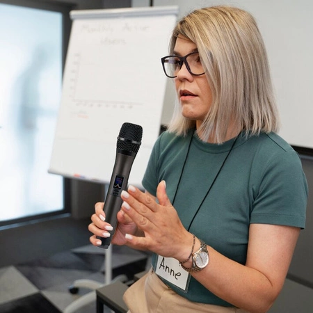 Zestaw/ Mikrofon bezprzewodowy UDR116 UHF+ stacja