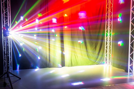 Zestaw oświetleniowy akumulatorowy SB02 Showbar Beamz