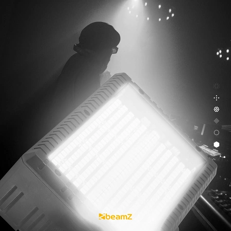 Stroboskop LED RGB+W Combi Beamz