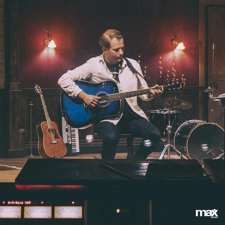 Zestaw: Gitara akustyczna Max Solojam Western niebieska MAX +akcesoria, statyw i pulpit na nuty