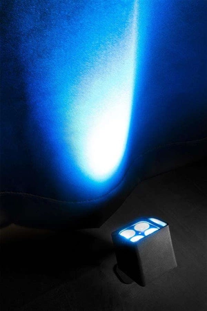 Oświetlacz akumulatorowy BeamZ BBP44 Mini Uplight do użytku na zewnątrz 4x4W 4in1