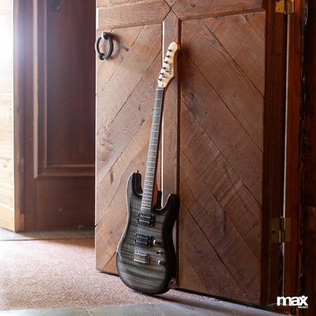 Zestaw: Gitara elektryczna GigKit Max czarna+ wzmacniacz akcesoria