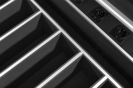 FCC12 Case na 6 Oświetlaczy LED Bar BBB612 z systemem ładowania