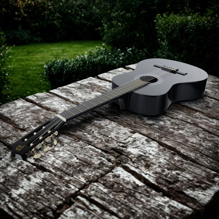 Zestaw: Gitara klasyczna 39" 4/4 czarna+ akcesoria+ 2x statyw+ podnóżek gitarowy Golden Guitar