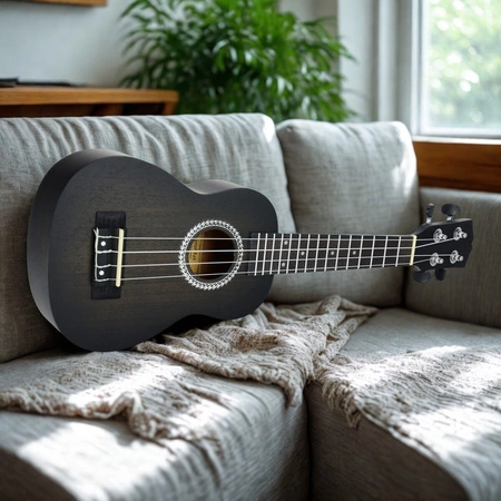 Ukulele sopranowe 21" HRF21 czarne struny Aquila Golden Guitar