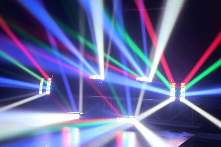 Efekt świetlny ruchomy LED MHL820 BeamZ Helix