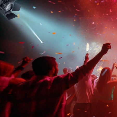 Reflektor sceniczny CX2 ZOOM 200W DMX Firefog